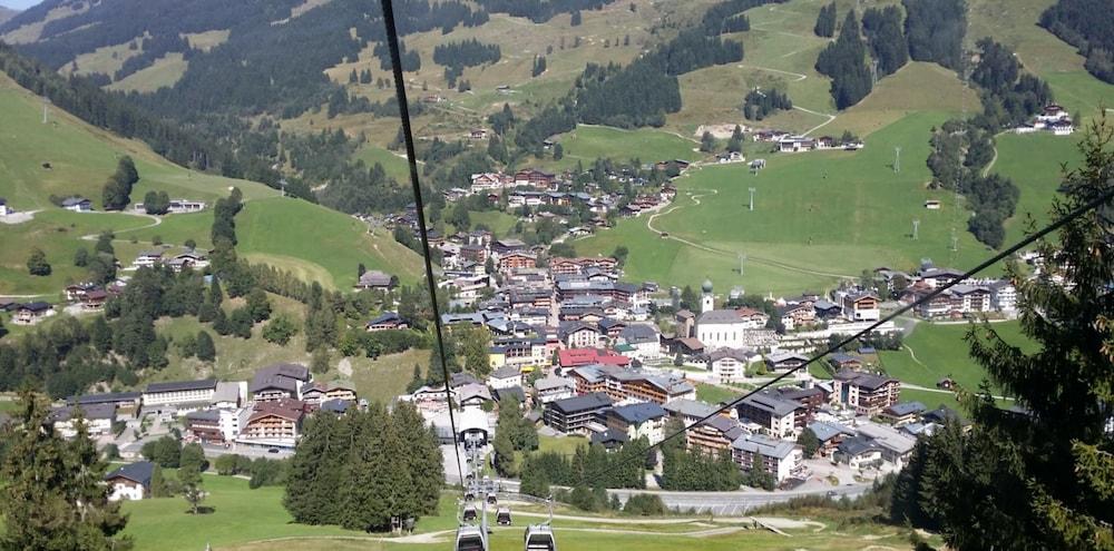 Berger'S Sporthotel Saalbach-Hinterglemm Exterior photo